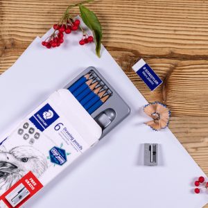 CAJA C/6 LÁPICES DE GRADO STAEDTLER LUMOGRAPH CON GOMA Y SACAPUNTAS GRATIS
